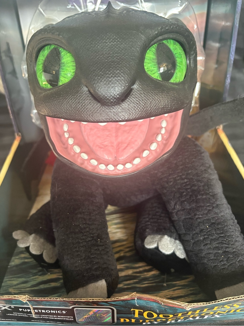 Official Toothless Puppetronic Interactive Dragon - Picture 9 of 14